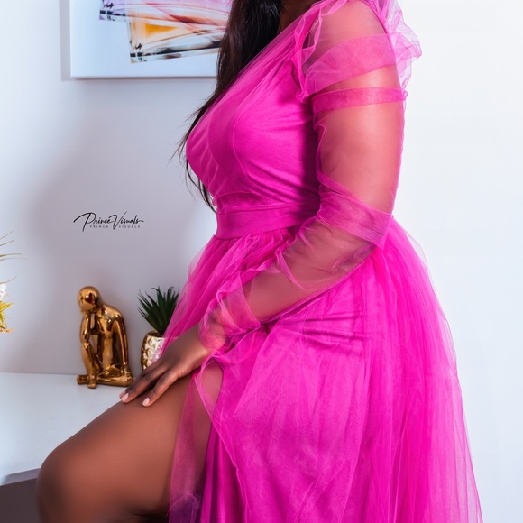 Pink ball gown maxi dress - Picture 3 of 3